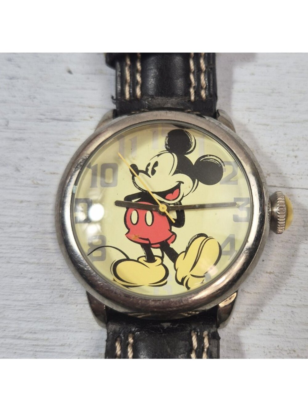 Disney Mickey Mouse Wrist Watch Black Leather Band New Battery Working Unisex